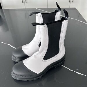 NWOT L’Intervalle Chunky Heel Moto Boots Black White Size 8 Leather Platform